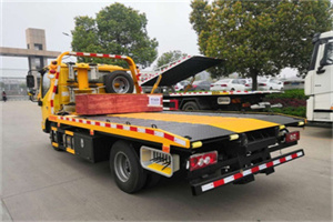 化州道路救援拖车报价